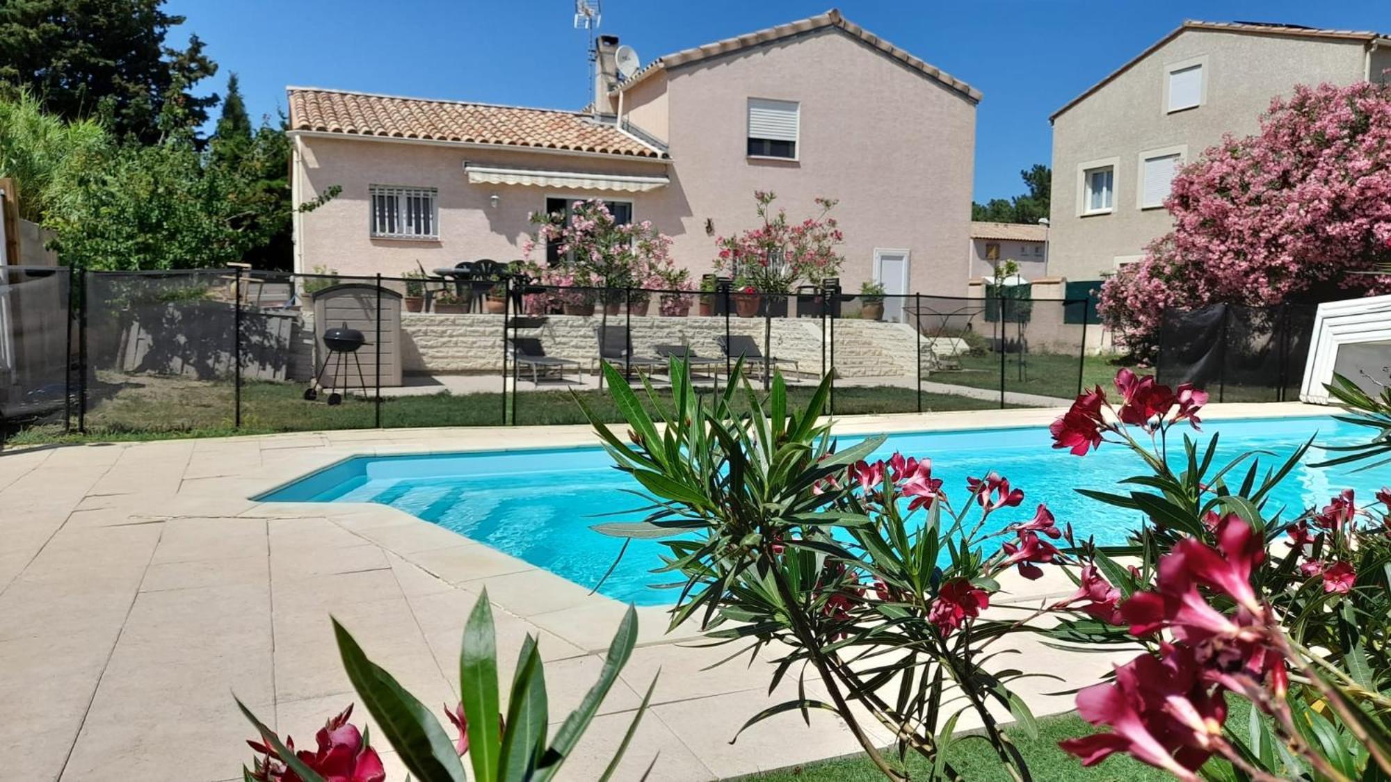 Villa Avec Plage A Pied Et Grande Piscine Sainte-Marie-la-Mer Eksteriør bilde